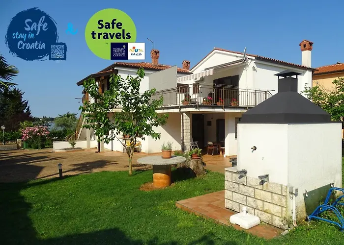 Olga Apartment Near The Beach